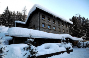 Отель Chalet Eden, Ла Тюиль